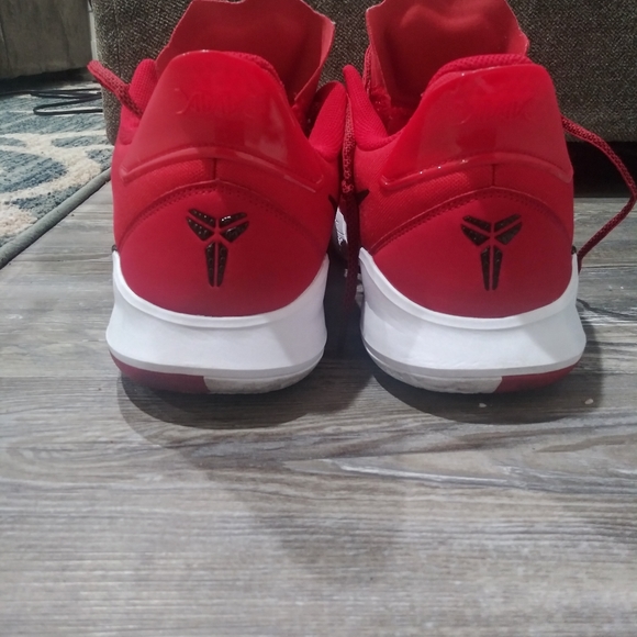 Shoes - Picture 4 of 12